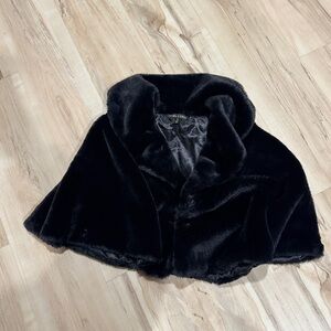 Chic Black Faux Fur Cape